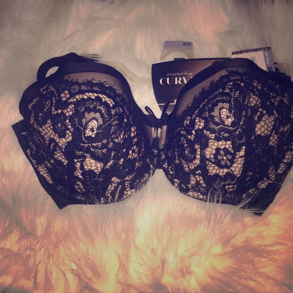 Curvy bra